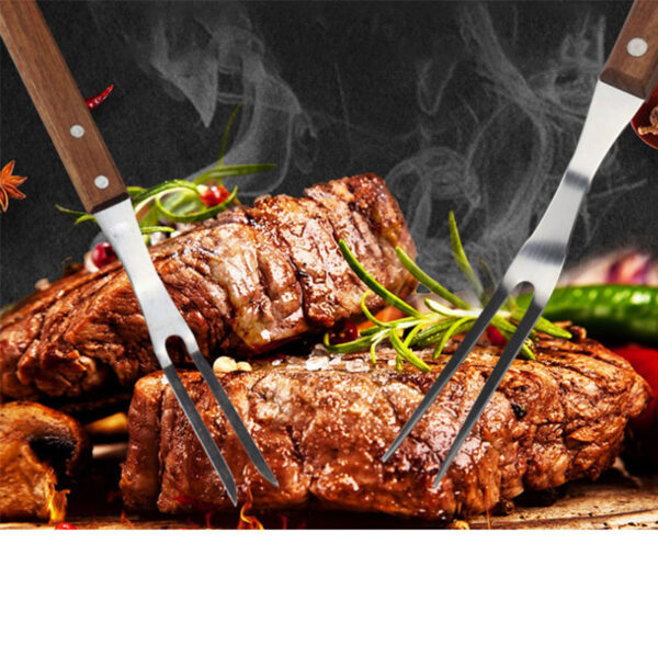 木製ハンドル付き13インチステンレスBBQカービングフォーク (4) 木製ハンドル付き13インチステンレスBBQカービングフォーク (4)