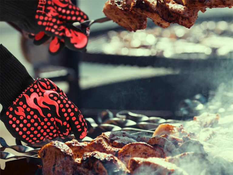 Wholesale aramid fiber silicone heat-resistant non-slip grill gloves for outdoor cooking and BBQ safety